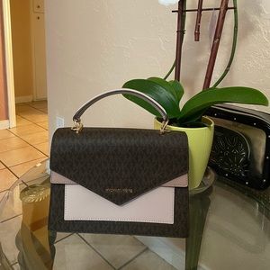 Michael Kors Crossbody